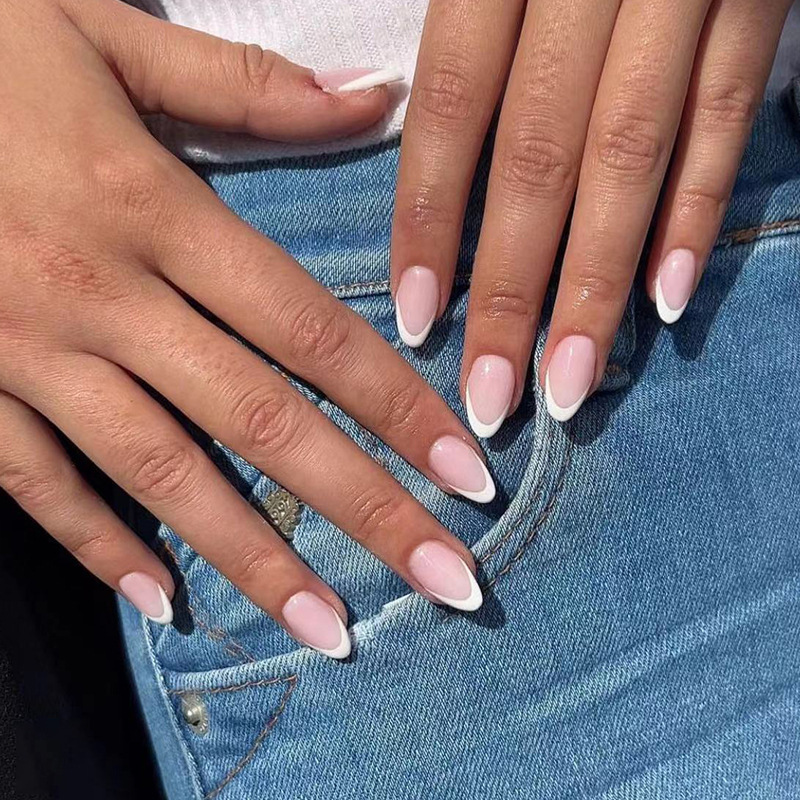 Nail Art Simple - 24 шт. накладных ногтей: простые французские