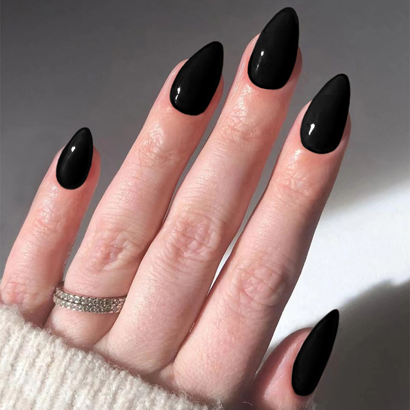 Nail Art Simple - Набор из 24 однотонных накладных ногтей: