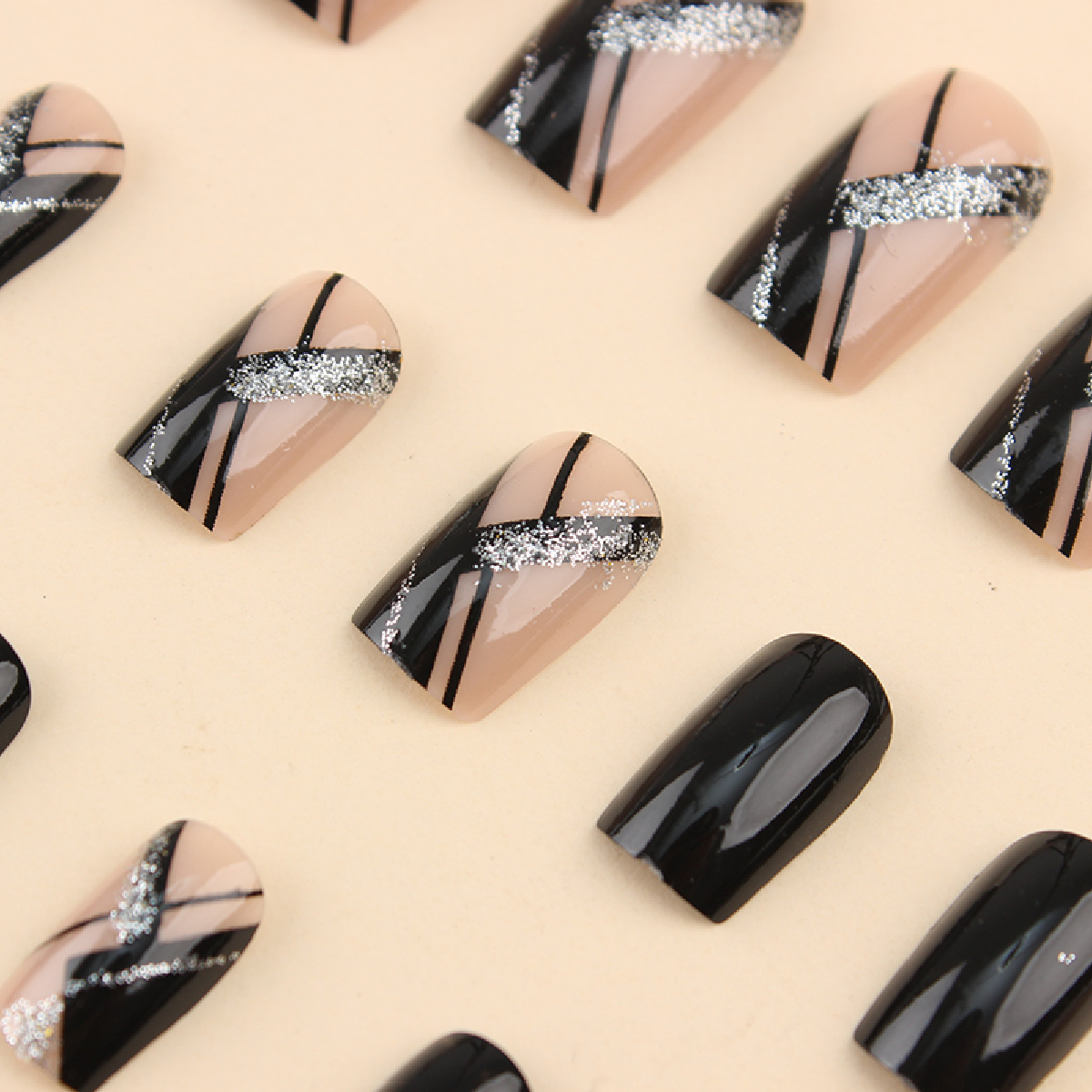 24 шт., квадратные, черные, с  – обзор и цена Nail Art Simple
